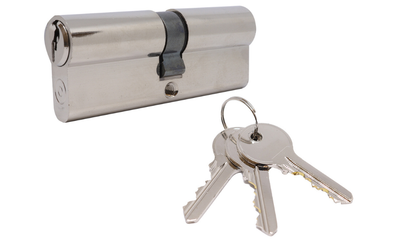 Cilinderslot dat gelijk sluit voor deuren en sloten