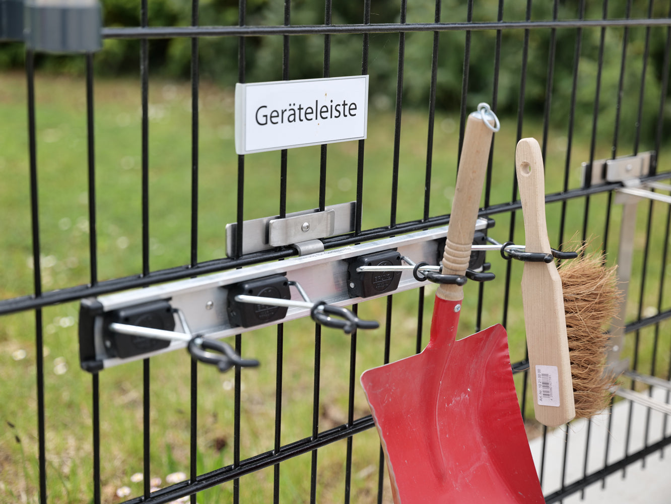 Gereedschapsrek met schroefbeugel