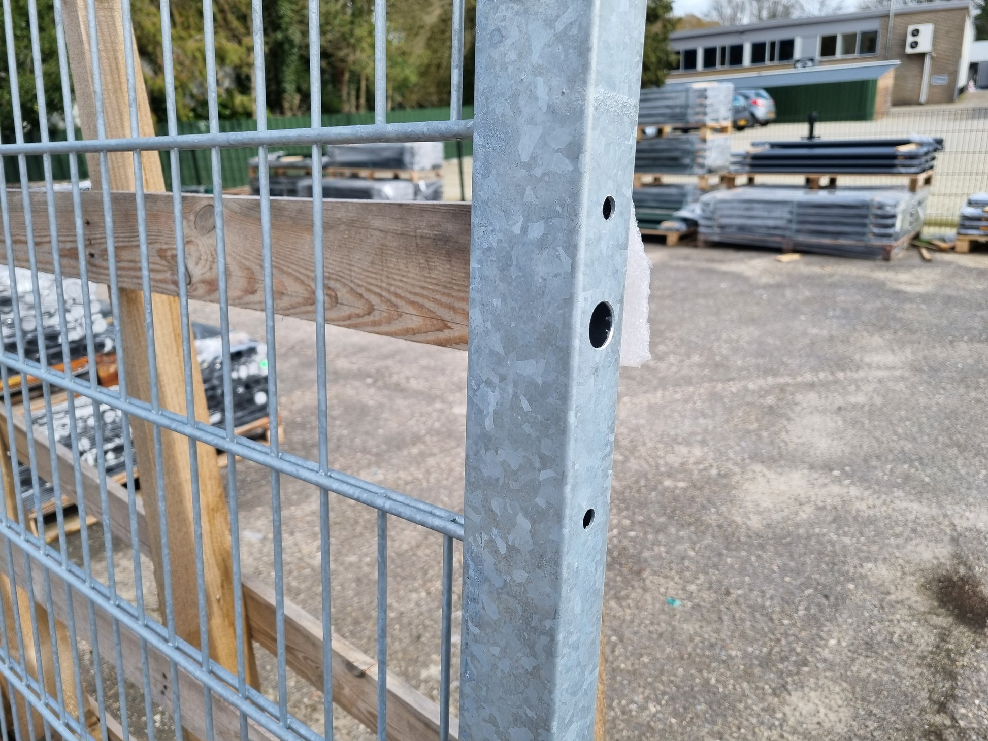 Mini_schuifpoort_enkel_verzinkt_foto_4_hek-kopen