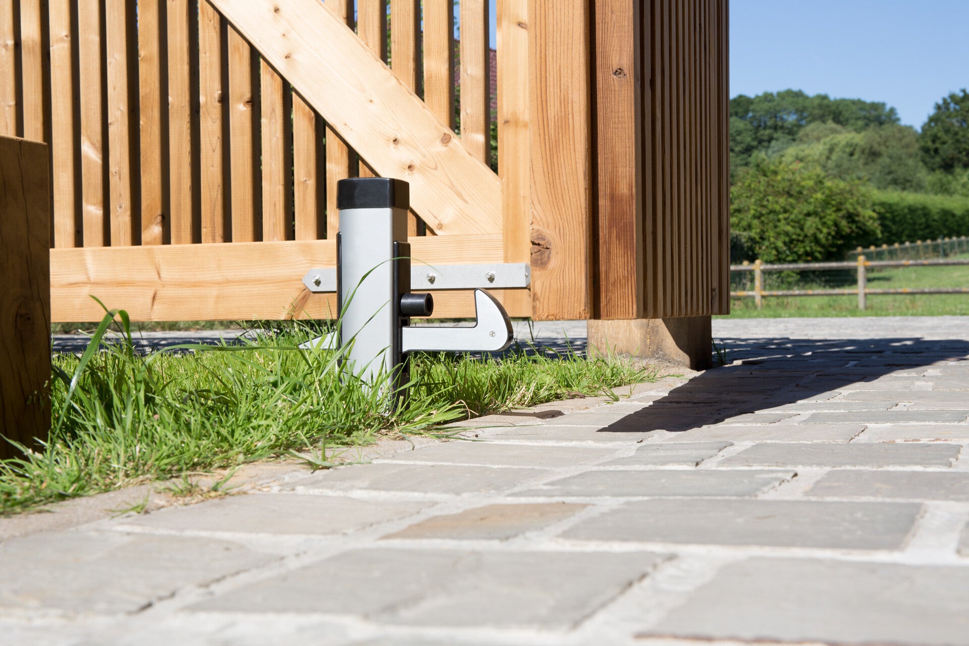 Locinox Poortvanger aluminium - met Rubbere aanslag hek-kopen  Haak Boven (IN-GATE CATCHER) Haak Onder (UNDER-GATE CATCHER)