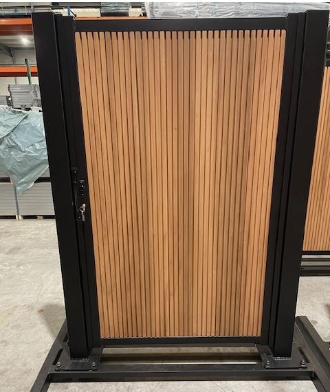 Pluteo Enkele poort met hout Ayous hek-kopen